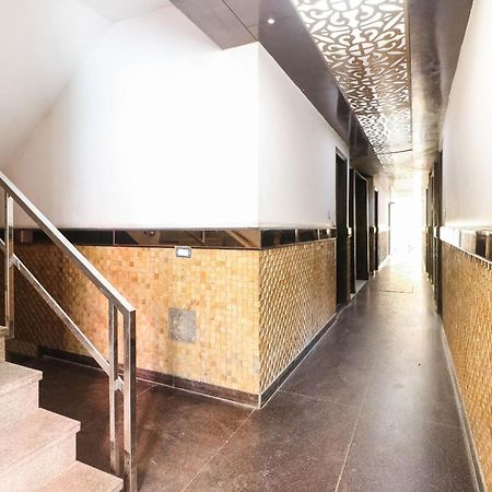 Spot On Hotel Grace Near Star Mall Gurgaon Zewnętrze zdjęcie